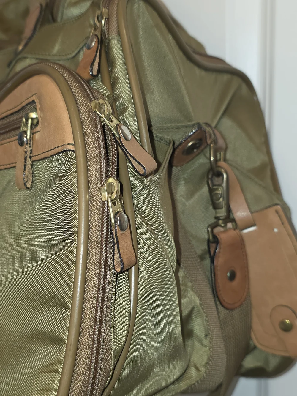 Hartmann Vintage Leather and Nylon Weekender Duffel Bag - Classic Travel Luggage
